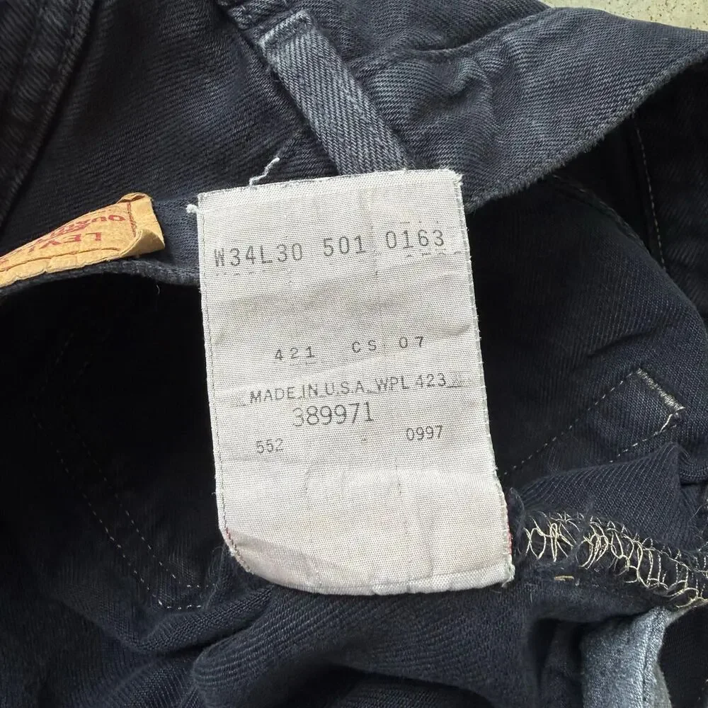 Vintage 90’s Levi’s 501 Straight Leg Retro Black Jeans Size 33x30 Made in USA